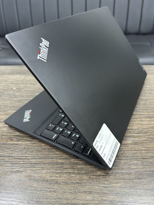 мощный 8-ядерный i5 ноутбук Lenovo ThinkPad E15, для графики и iTa