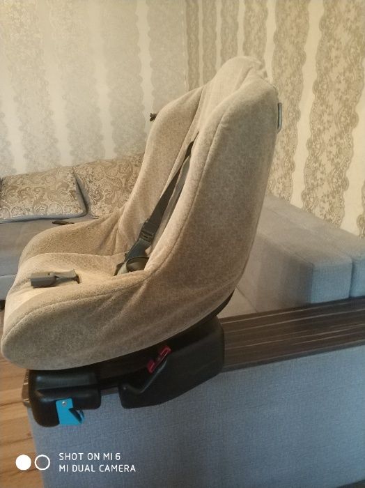 Автомобильное детское кресло Chicco