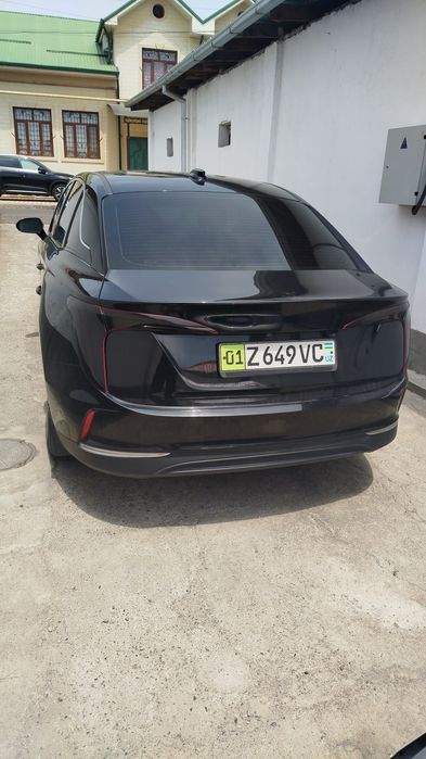Hongqi 2024,Hongqi 2024 avtomat
Hongqi 2024 sotiladi
Hongqi 2024 yan