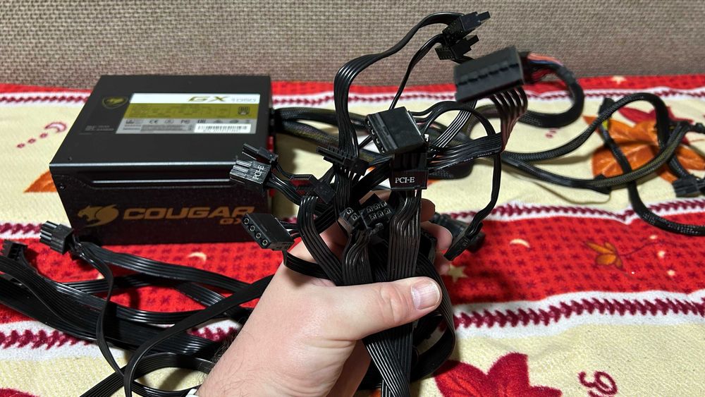 Cougar GX 1050w блок питания