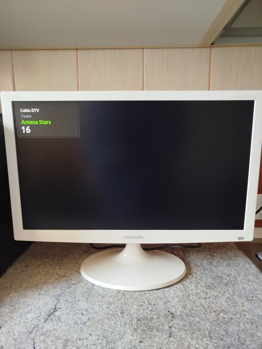 Tv Samsung full HD 24 inch alb