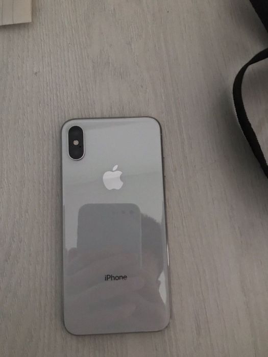 Продам Iphone X.