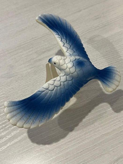 Продам статуэтку " Орел"