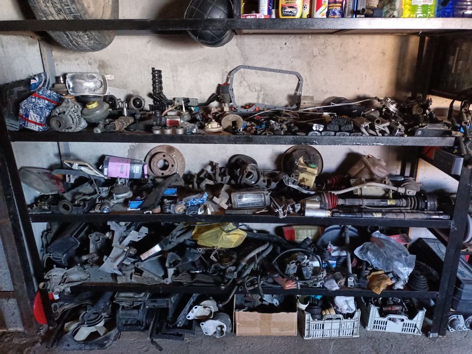 Продам б/у запчастей на Ауди Б4