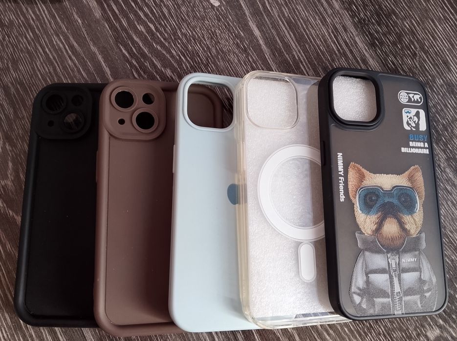 Чехлы на iPhone 13