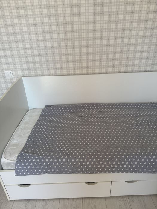 Кровать детская или для подростка