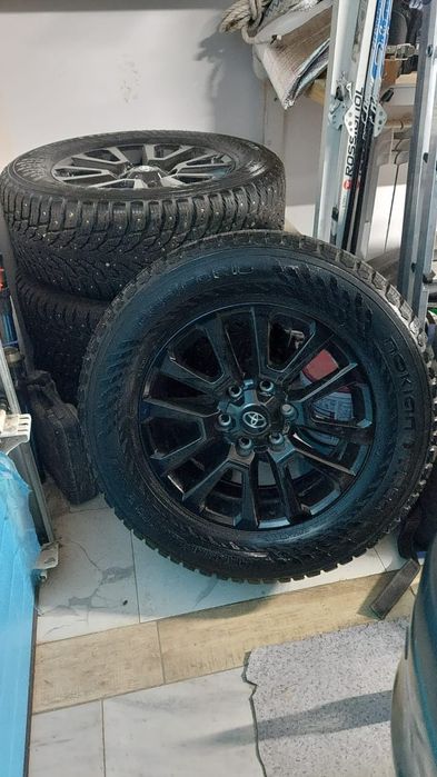 Шипованный Шины с диском