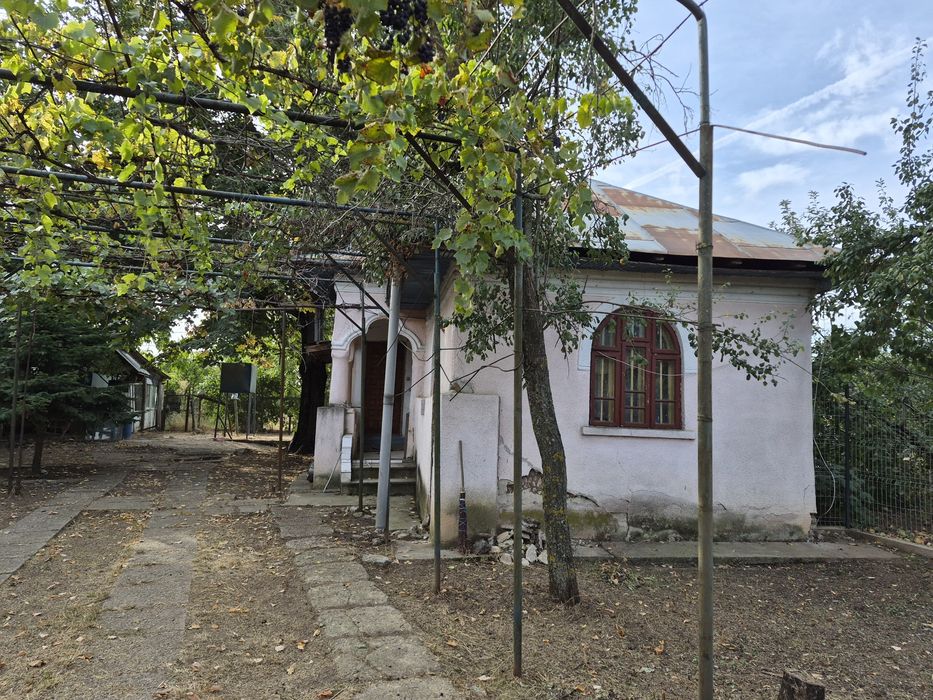 Vand casa vârvor