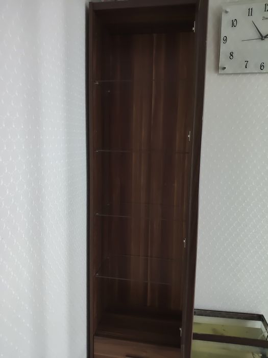 Продам шкаф можно для посуды