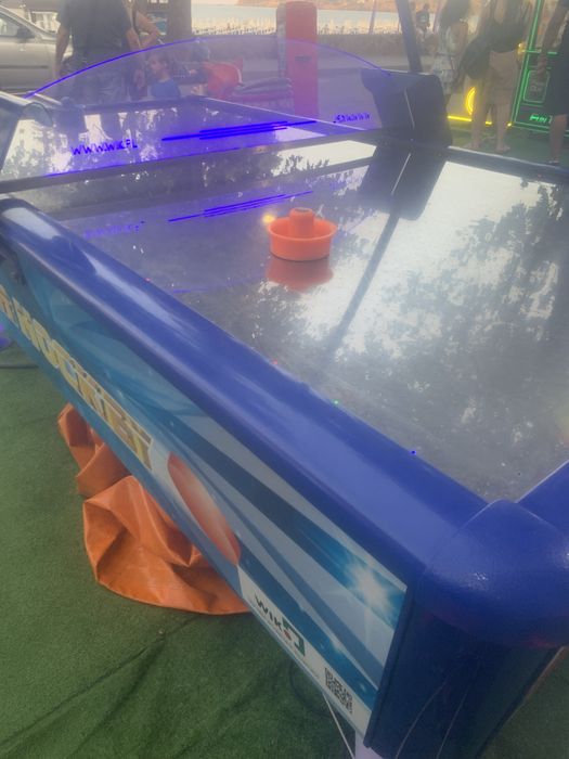 Въздушен хокей игра