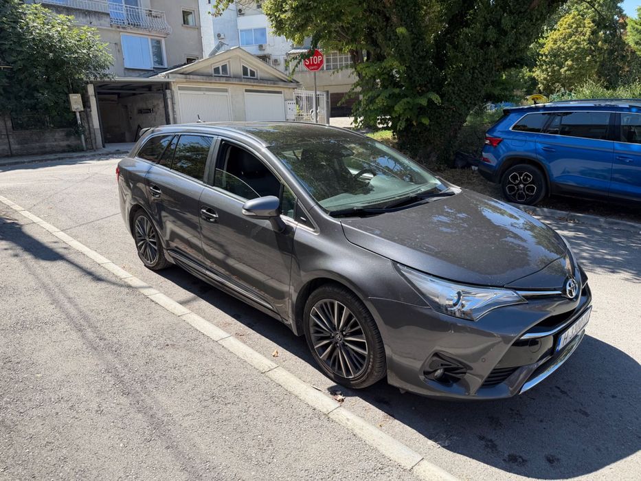 Тойота Авенсис 2.0i 152hp sport pack