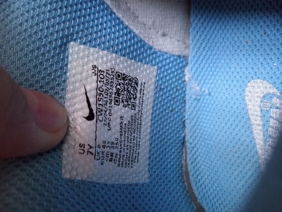 Vând urgent Nike dunk low mărimea 40 noi