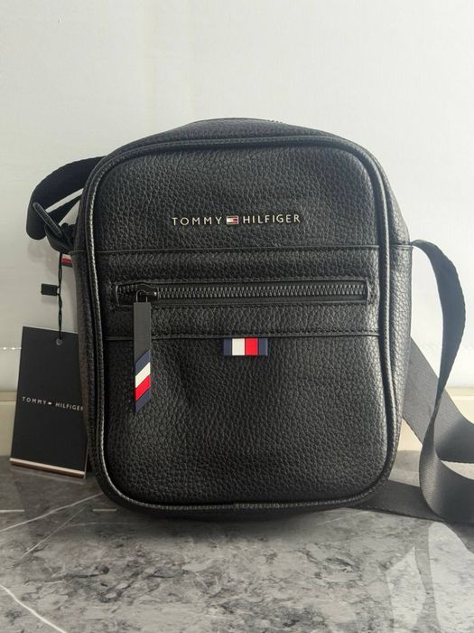 Удобная барсетка (Tommy hilfiger) 10/10