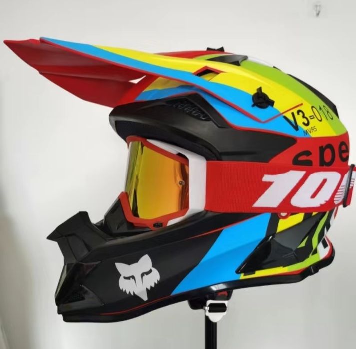 Мото шлемы высокого уровня