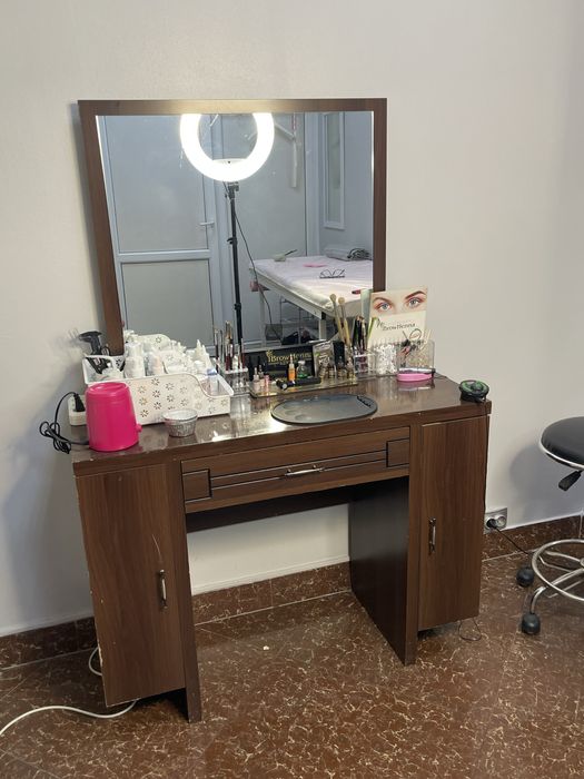 Туалетный столик