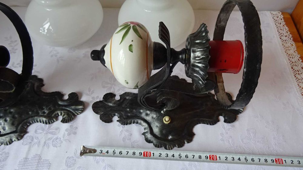 Два вентидж стенни лампи (аплици) от ковано желязо