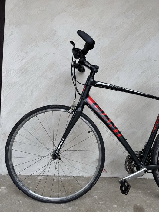 Bicicleta  de oraș/Cursiera  Giant Rapid 3