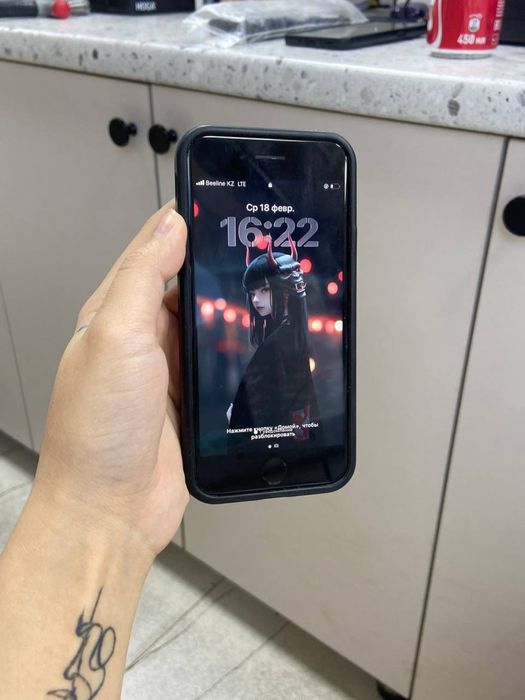 iPhone se2020 64gb 76%