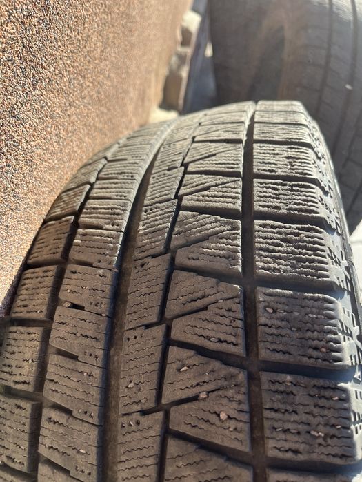 Зимние шины Bridgestone Blizzak Revo