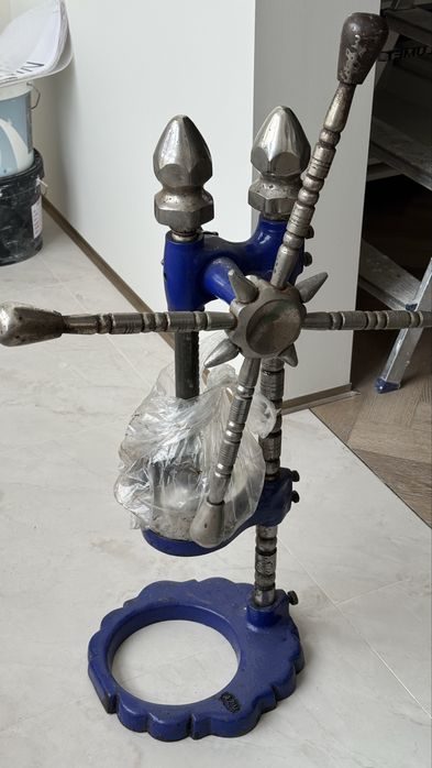 Соковыжималка металическая