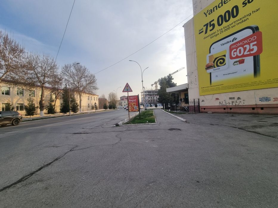 Нотурар жой ижарага берилади 5 мактаб йони