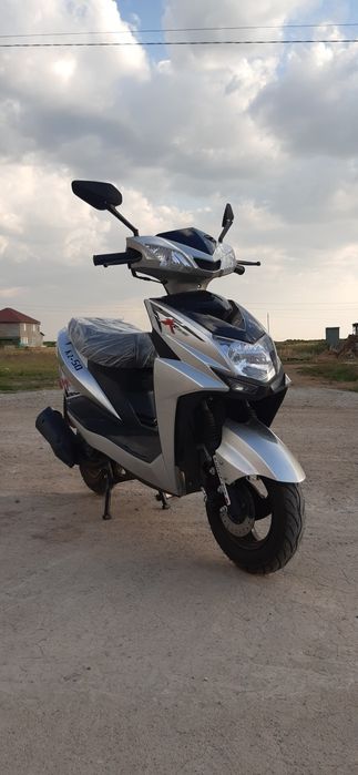 Продам скутер KZ 50