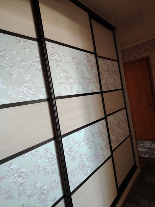 Продам шкаф-купе в прихожую