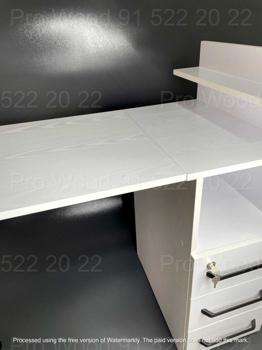 Маникюрный складной стол, Мебель для салона. От производителья