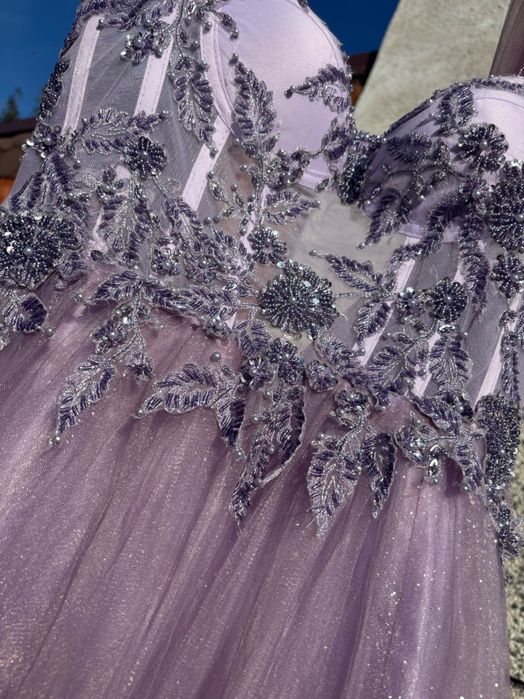 Бална Рокля лилава.