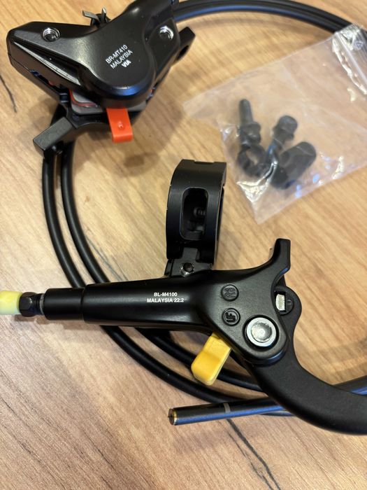 Комплект нови предна и задна дискови спирачки Shimano DEORE BL-M4100/BR-MT410