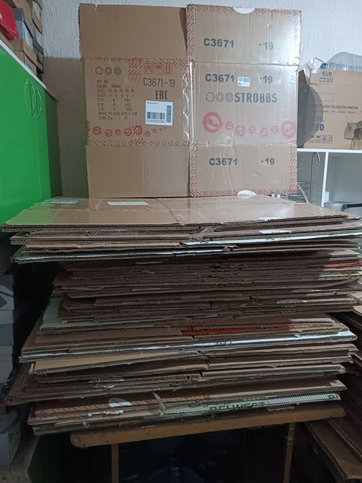 Продаю картонные коробки