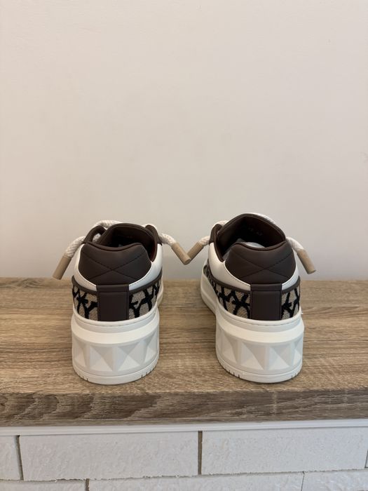 Valentino Garavani Stud