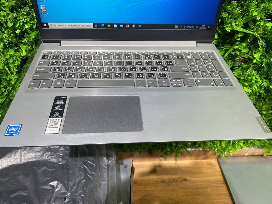 Lenovo office noutbuk seleron N4000 4/1000GB holati yaxshi zoʻr