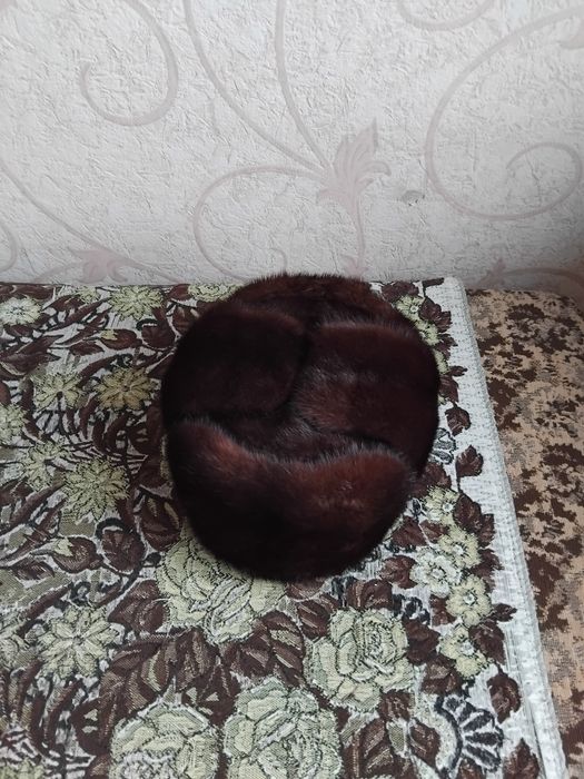 Продаётся шапка мужская