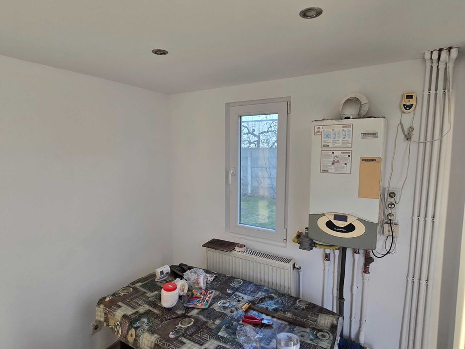 Închiriez hală industrială