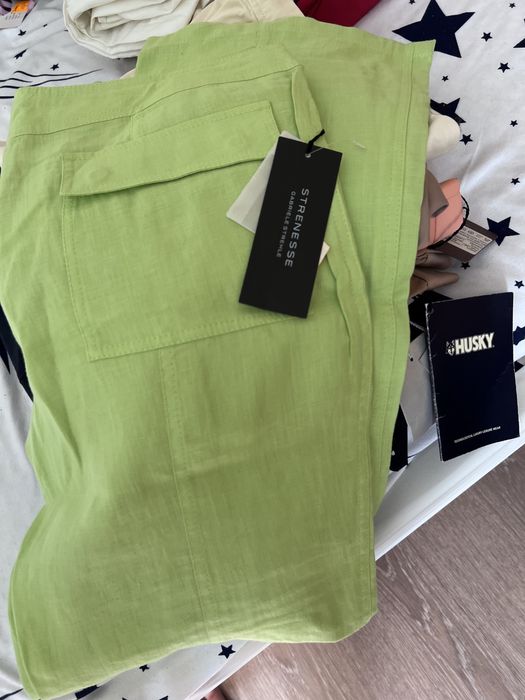 Vând stoc de haine de firma