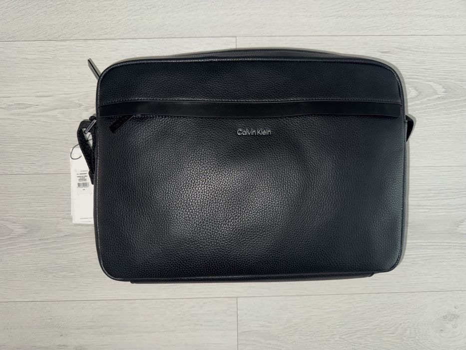 Продам сумку Calvin Klein