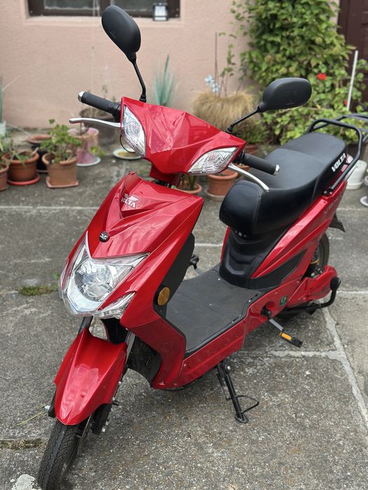 Scuter electric Voltarom