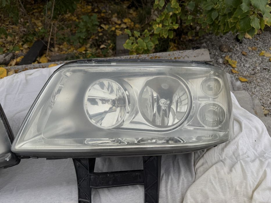 Продам фары оригинал