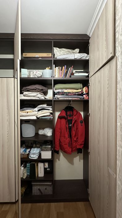 Продам встроенный шкаф