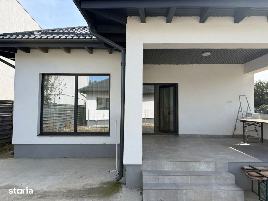 Casa cu 2 dormitoare mobilata/utilata prima inchiriere in Tunari