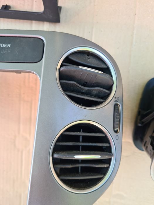 Grila aerisire bord Tiguan 5N 2008-2012
