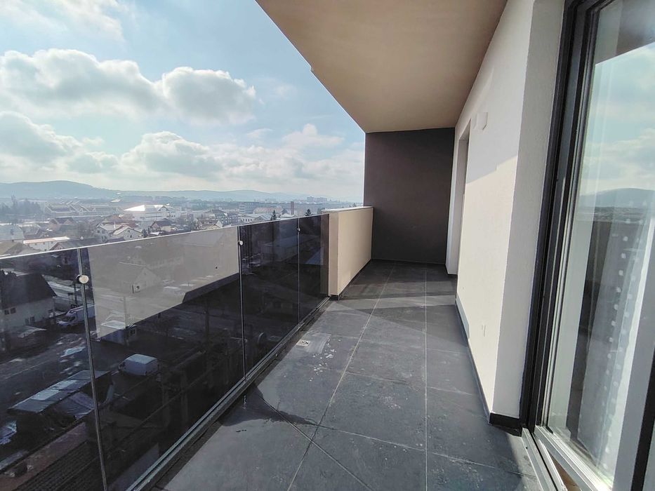 Închiriez Apartament