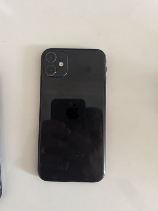 Продам Iphone 11