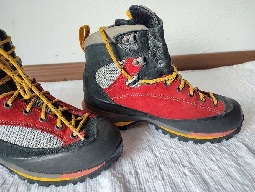 Bocanci tehnici Garmont-38