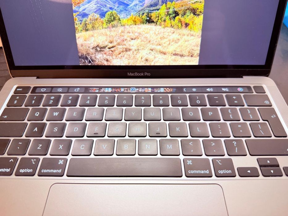 MacBook Pro 13 inch Touch Bar