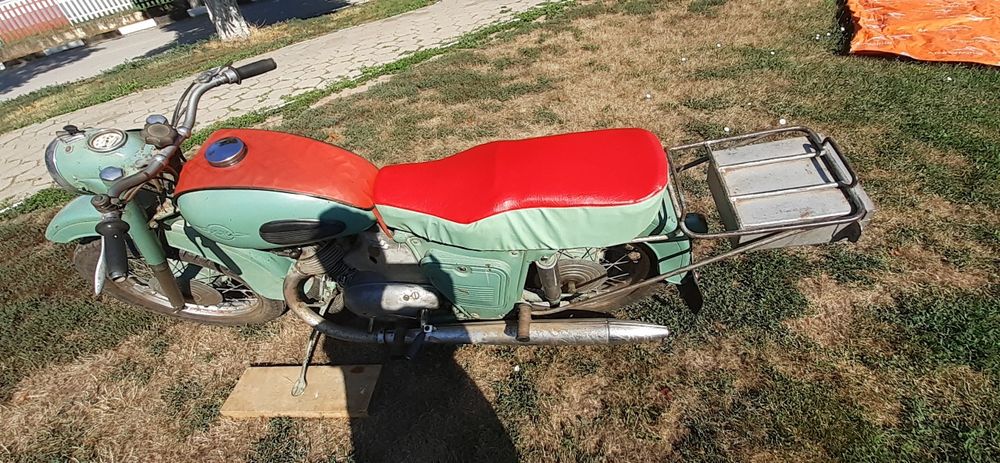 Мотоциклет ИЖ ПЛАНЕТА