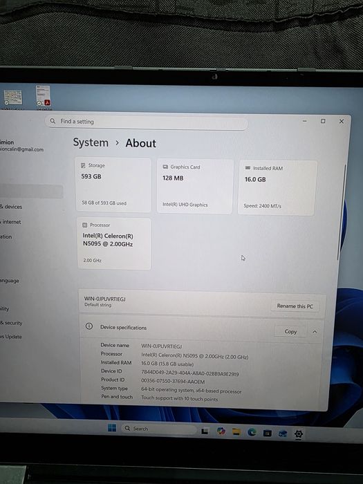 Vand laptop 2 in 1 cu touchscreen nou