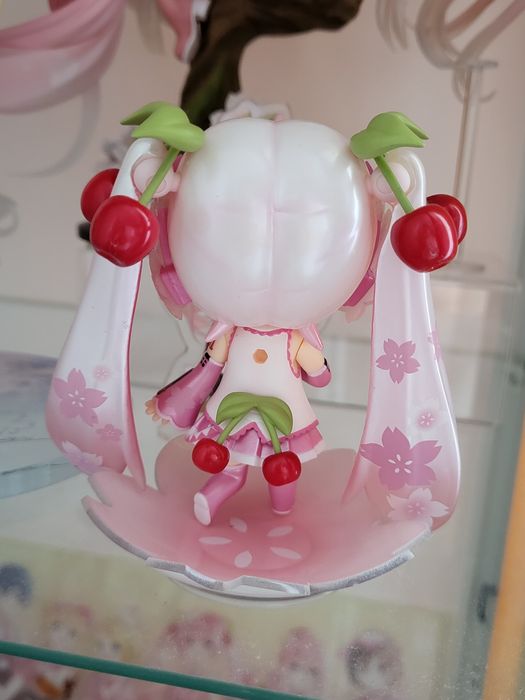 Аниме фигурка Nendoroid Sakura Miku