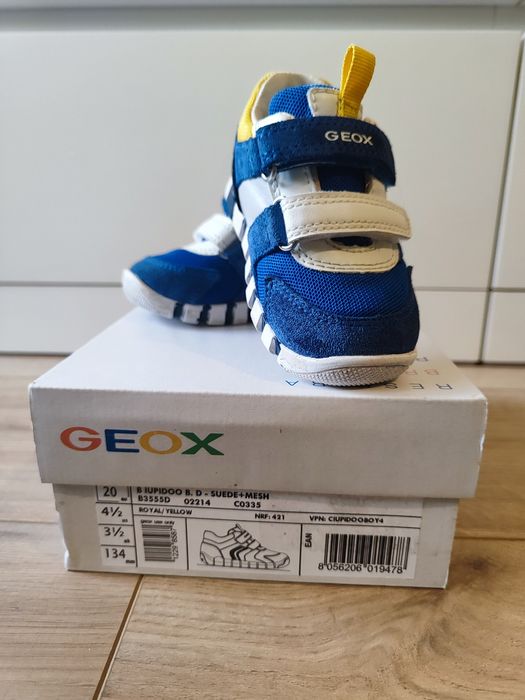 Бебешки обувки Geox - като нови